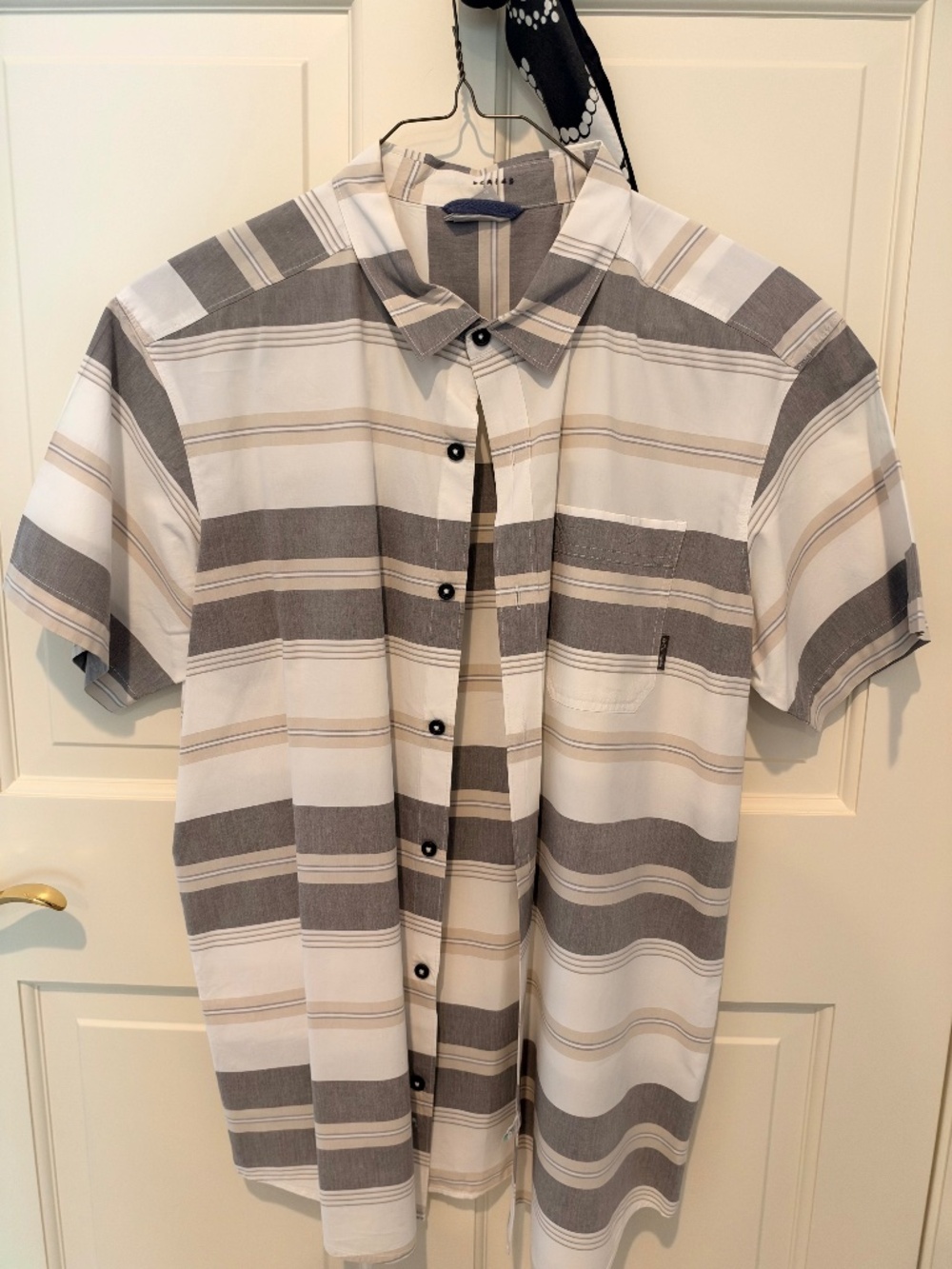 Columbia Men’s XL Striped Short-Sleeve Button-Front Shirt